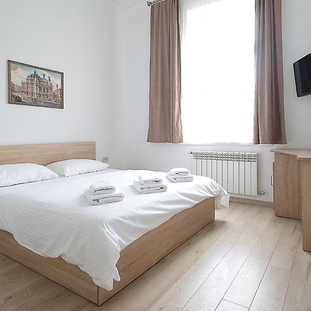 Buk Apartments On Doroshenka 29 리비프 외부 사진