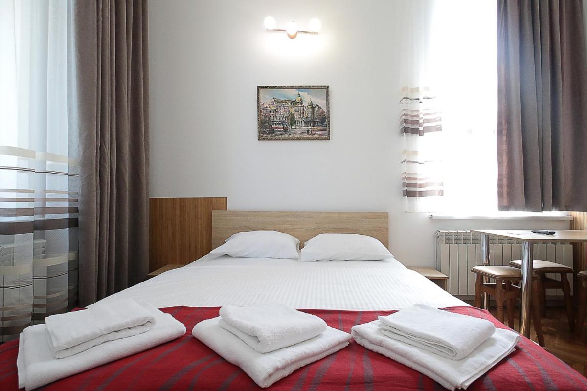 Buk Apartments On Doroshenka 29 리비프 외부 사진
